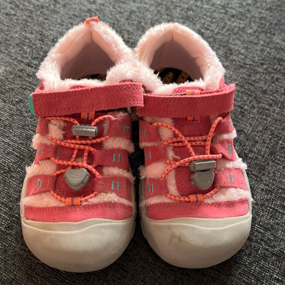 Keen fuzzy shoes